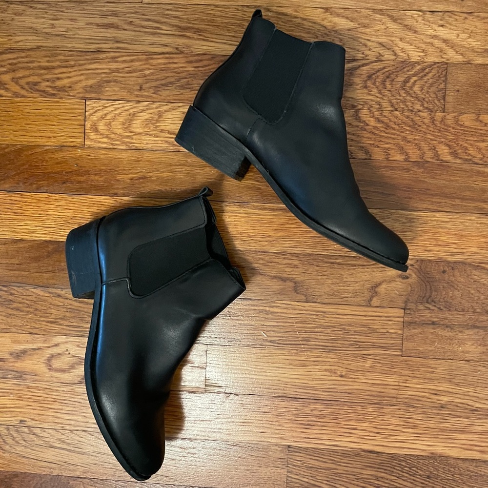 Steve Madden Chelsea Boots
